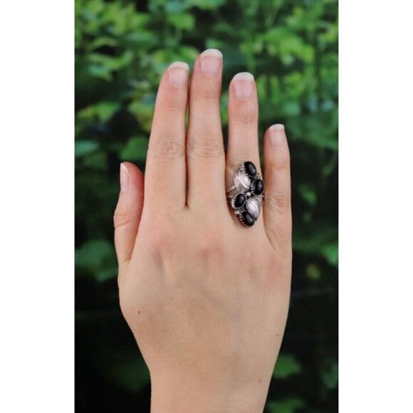 Sterling Silver Natural Onyx Leaf Design Ring Size 7 1/4 - Picture 2 of 6